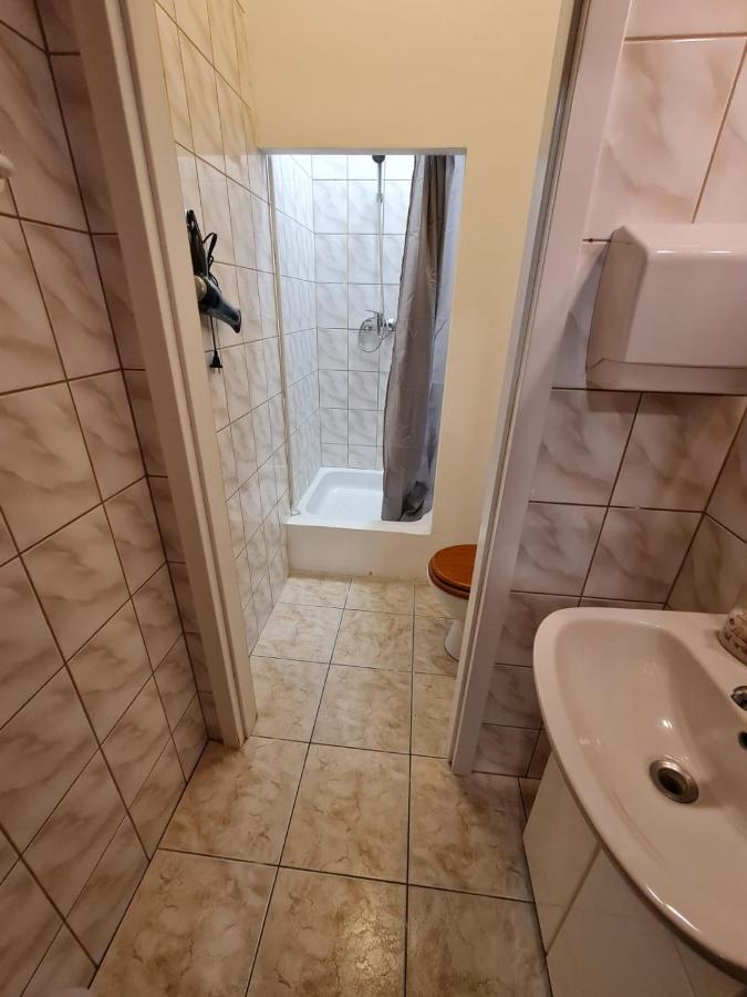 Fantastic Waw - J7 D Appartement *